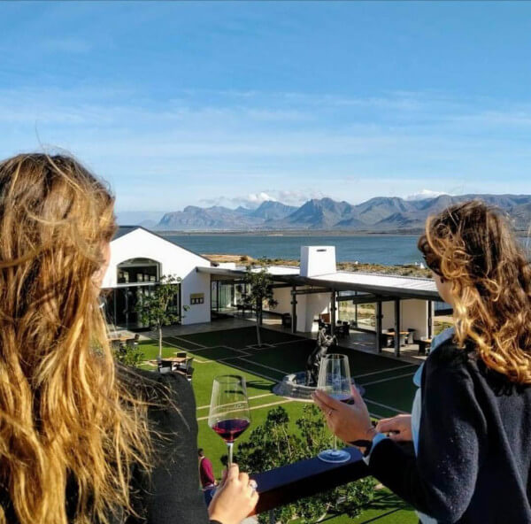 BENGUELA-COVE-COURTYARD