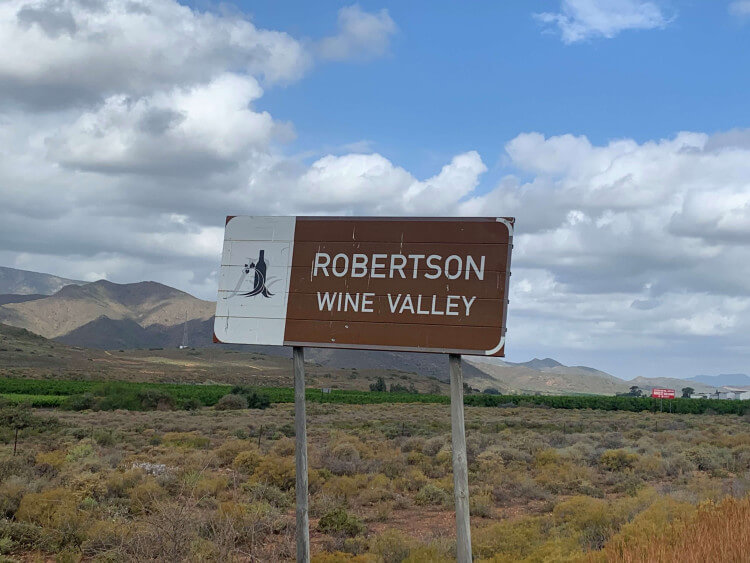 Robertsonm6vGc3ziYVy9v